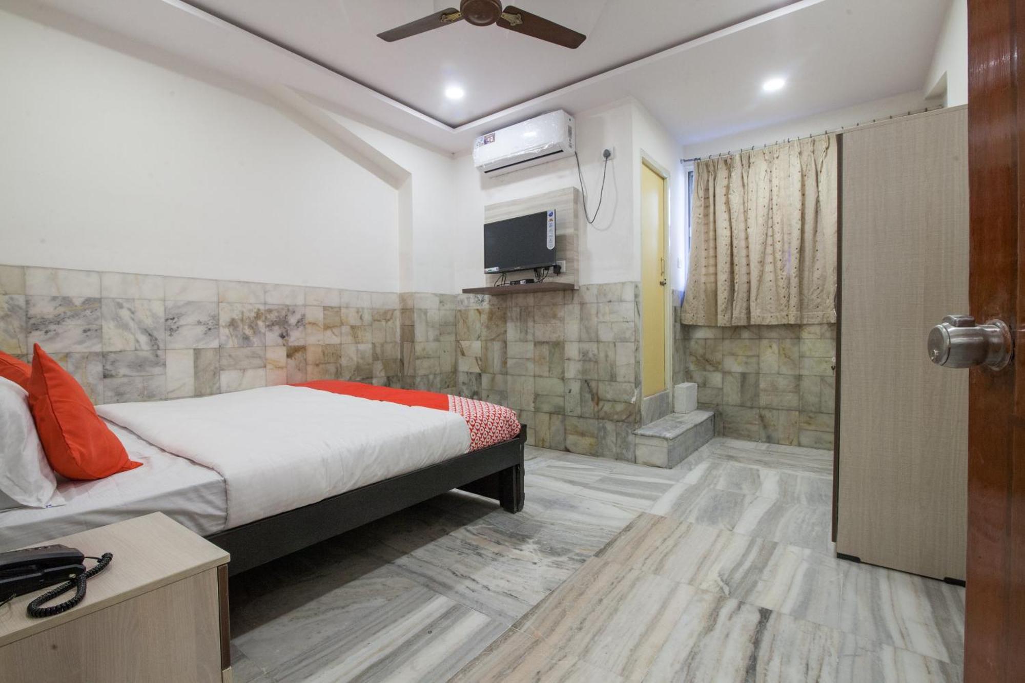 Super Hotel O Holiday Rani Gunj Opp Punjab National Bank Secunderabad Екстер'єр фото